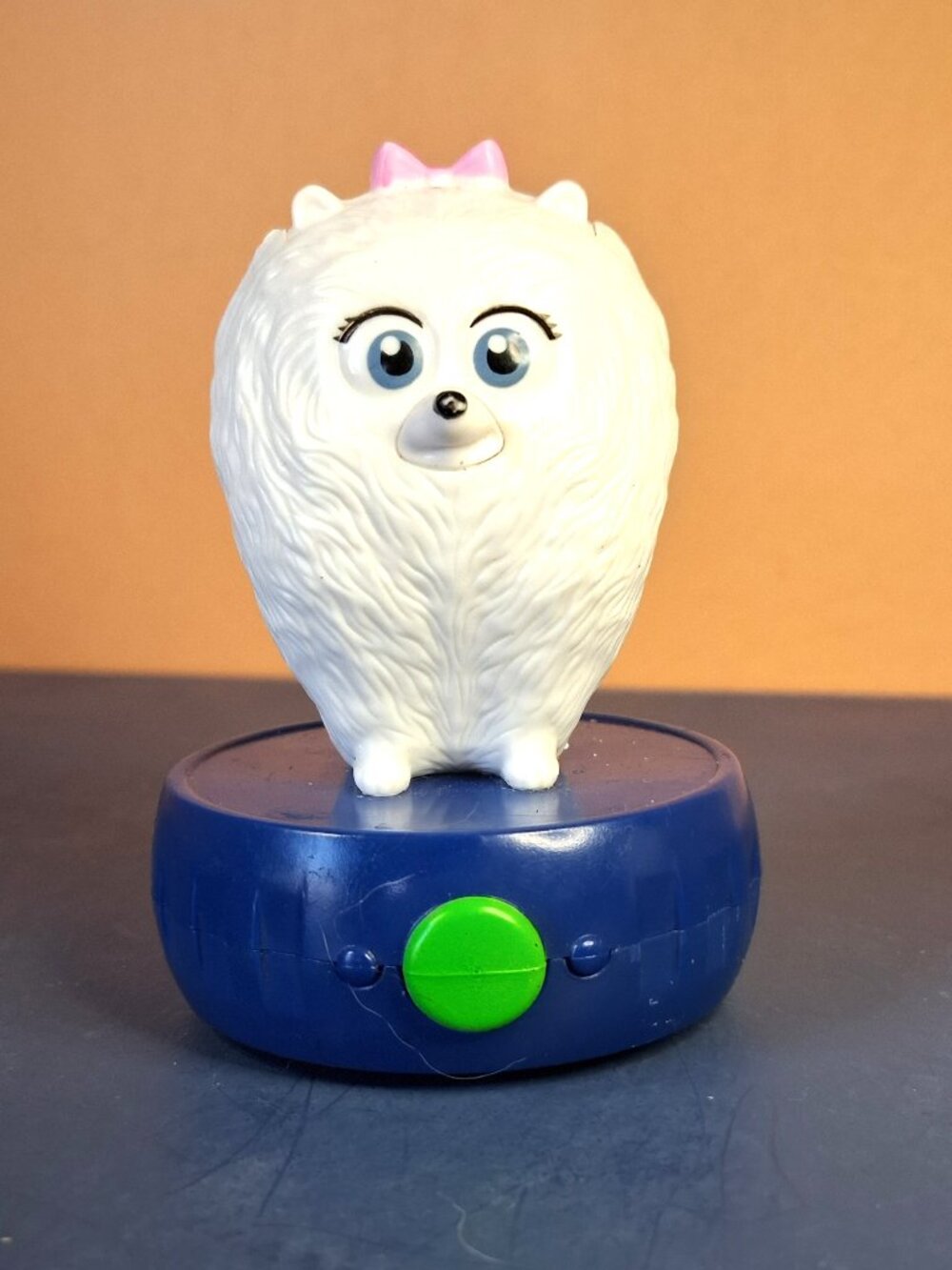 2019 MCDONALDS Secret Life Of Pets 2 Movie  GIDGET The White Dog Collectable Toy